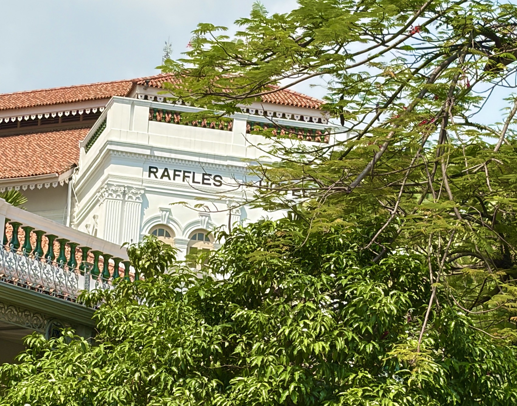 Iconic Raffles The most iconic hotel in Southeast Asia – Raffles Singapore - welcomes ...